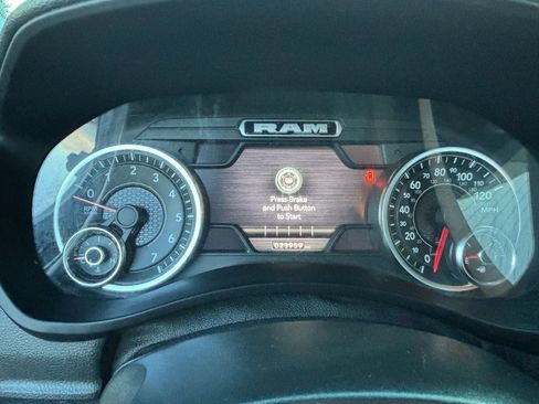 Used 2022 RAM 2500 Tradesman w/ Safety Group image 28