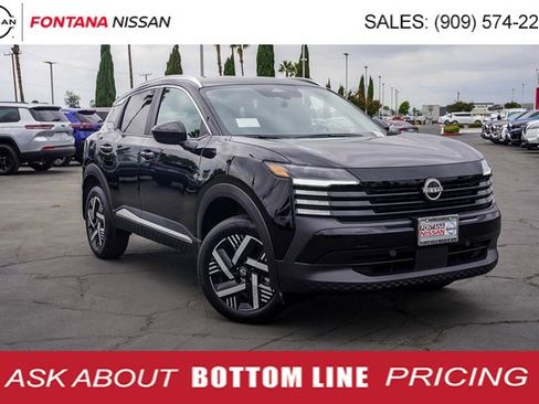 New 2026 Nissan Kicks SV image 1