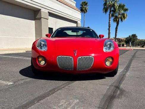 Used 2007 Pontiac Solstice w/ Premium Package image 12