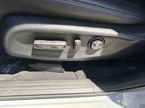 Used 2025 Honda CR-V EX-L image 26