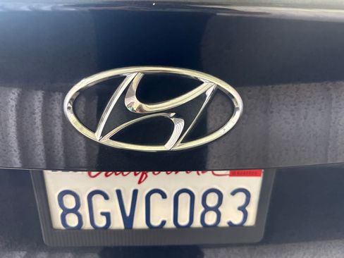 Used 2018 Hyundai Elantra Value Edition w/ Cargo Package FWD image 15