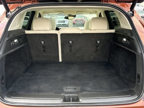 Used 2022 Buick Envision Essence w/ Safety Package image 9