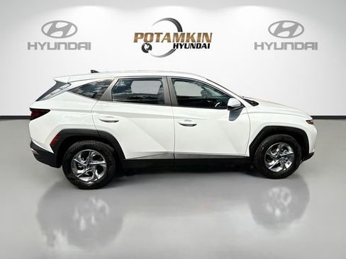 Certified 2024 Hyundai Tucson SE image 4