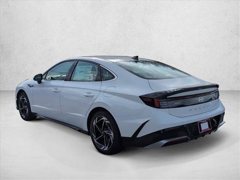 Certified 2026 Hyundai Sonata SEL FWD image 9