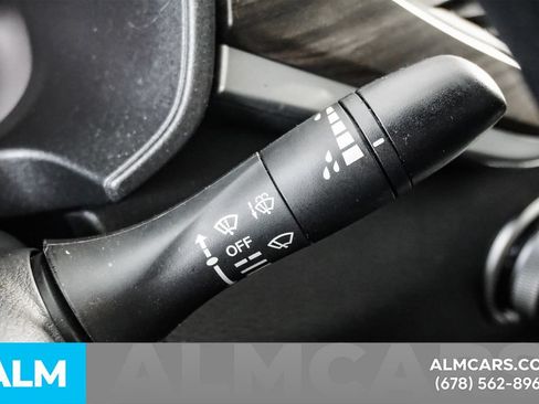 Used 2025 Nissan Altima 2.5 SV FWD image 30