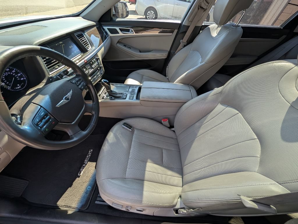 Used 2017 Genesis G80 3.8 w/ Option Group 02 RWD image 8