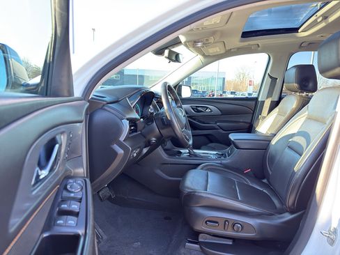 Used 2020 Chevrolet Traverse Premier w/ Redline Edition image 10