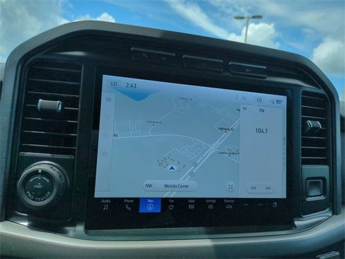 Used 2024 Ford F150 XLT image 21