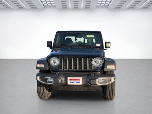 New 2026 Jeep Gladiator Sport image 8