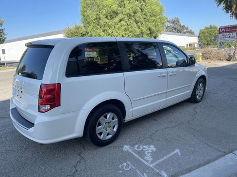 Used 2011 Dodge Grand Caravan Express image 5