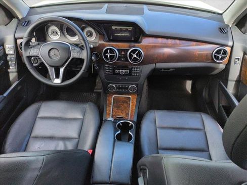 Used 2015 Mercedes-Benz GLK 350 2WD image 17