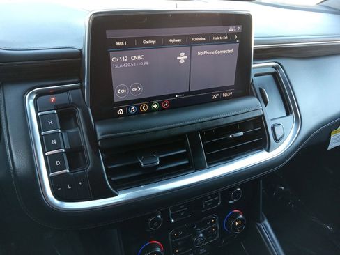 Used 2021 Chevrolet Tahoe LT w/ LT Signature Package AWD/4WD image 17