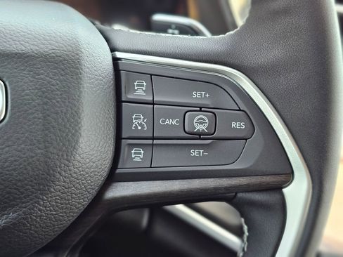 New 2026 Jeep Grand Cherokee Altitude RWD image 15