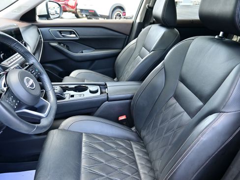 Certified 2023 Nissan Rogue Platinum w/ Platinum Premium Package image 25