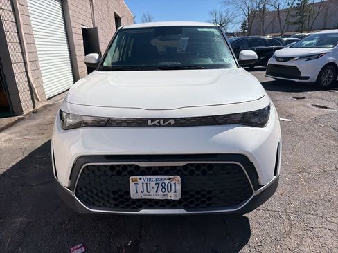 Used 2024 Kia Soul LX w/ Option Group 015 image 2