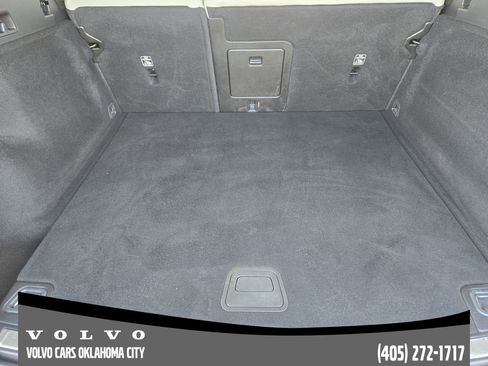 Used 2024 Volvo XC60 B5 Plus image 31