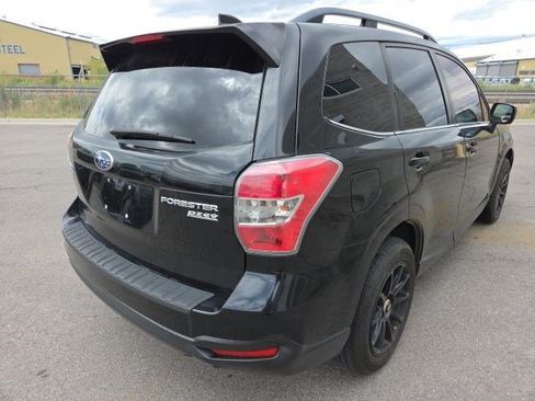 Used 2016 Subaru Forester 2.5i Limited AWD/4WD image 3