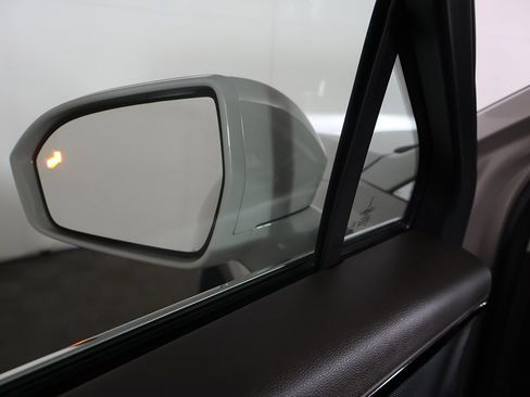 Used 2023 Lincoln Nautilus FWD image 33