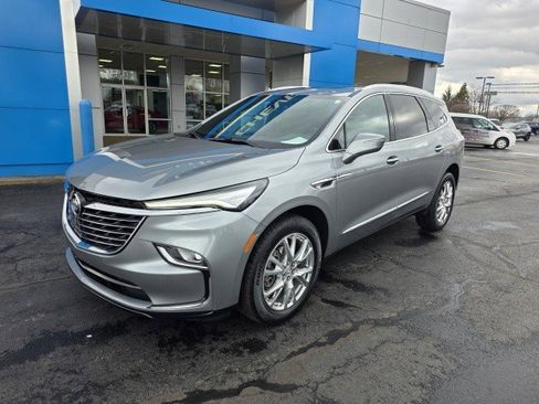 Used 2023 Buick Enclave Essence w/ Experience Buick Package image 18