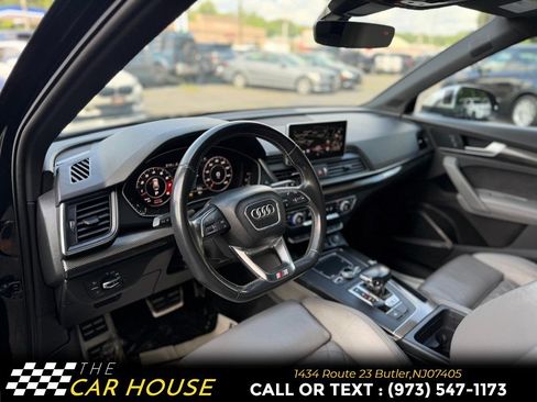 Used 2018 Audi SQ5 Premium Plus w/ S Sport Package AWD/4WD image 17