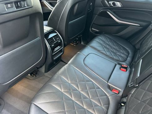 Used 2023 BMW X5 sDrive40i w/ M Sport Package image 12