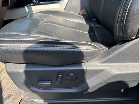 Used 2020 Ford F150 Lariat image 24