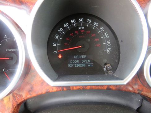 Used 2008 Toyota Sequoia Limited image 13