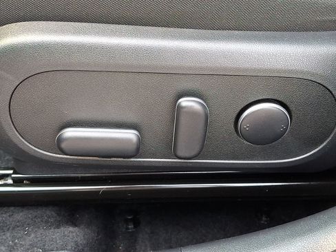 Used 2025 Hyundai Kona SEL AWD/4WD image 16