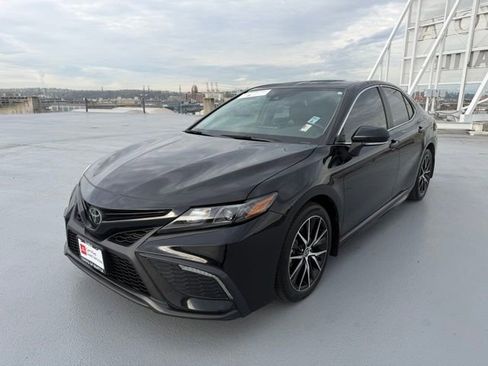 Certified 2023 Toyota Camry SE image 11