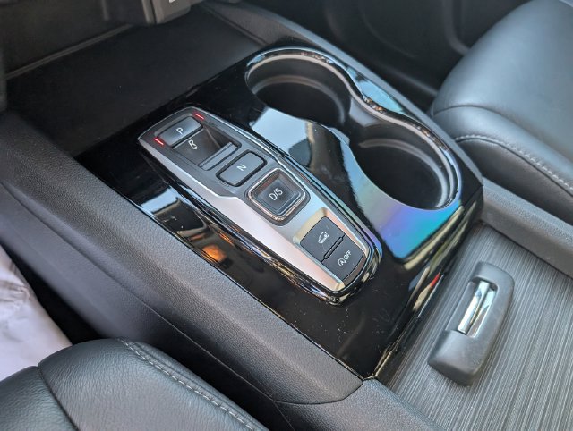 Used 2022 Honda Pilot Touring image 17