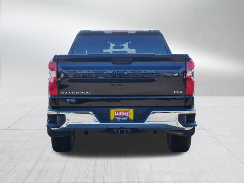Used 2022 Chevrolet Silverado 1500 LTZ image 6