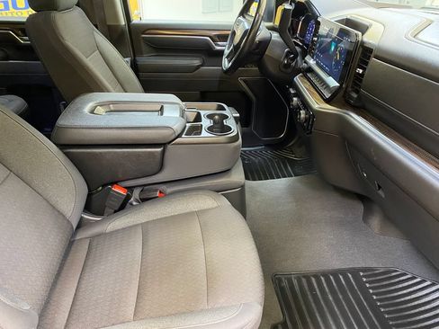 Used 2025 Chevrolet Silverado 2500 LT w/ Convenience Package AWD/4WD image 27