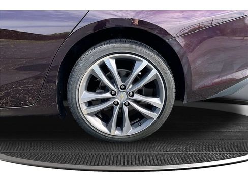 Used 2020 Chevrolet Malibu Premier FWD image 40
