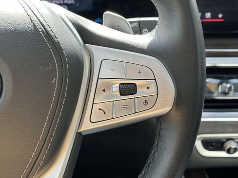 Used 2024 BMW X7 xDrive40i w/ Premium Package AWD/4WD image 32