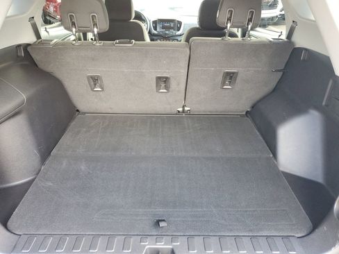 Used 2018 GMC Terrain SLE FWD image 8