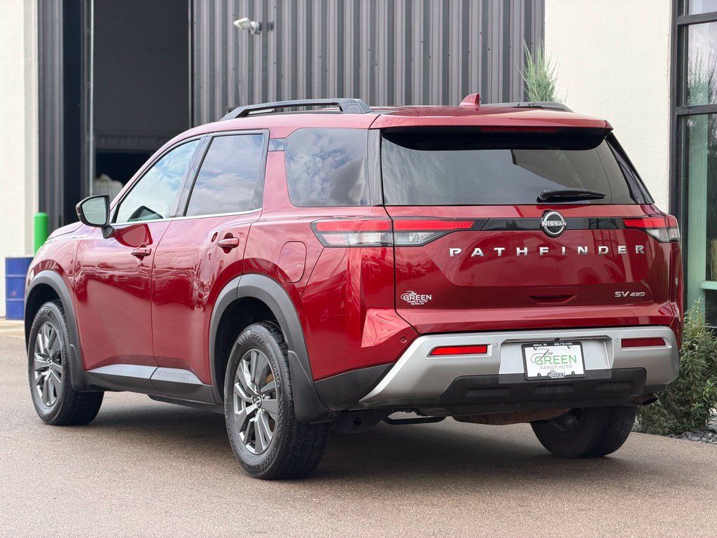Used 2024 Nissan Pathfinder SV AWD/4WD image 3