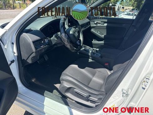 Used 2025 Honda Civic Sport image 6