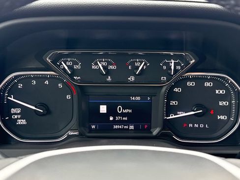 Used 2022 GMC Sierra 1500 SLT w/ SLT Premium Plus Package AWD/4WD image 17