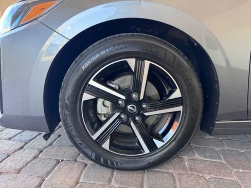 Used 2024 Nissan Sentra SV FWD image 24