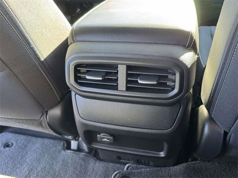 Used 2024 Honda Ridgeline Sport image 10