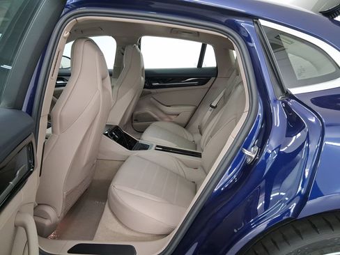 New 2026 Porsche Panamera image 33