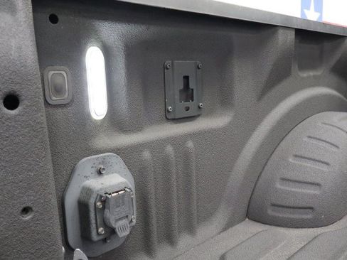 Used 2017 Ford F250 Lariat w/ Chrome Package AWD/4WD image 31