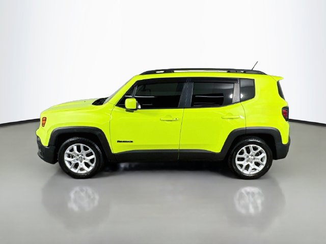 Used 2017 Jeep Renegade Latitude w/ Popular Equipment Group FWD image 11