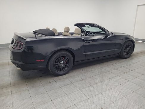 Used 2013 Ford Mustang Convertible RWD image 10