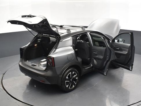 New 2026 Nissan Kicks SV w/ SV Premium Package image 29