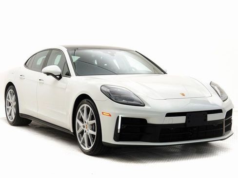 Certified 2024 Porsche Panamera 4 image 31