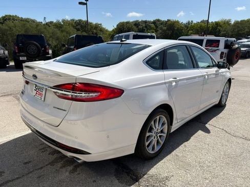 Used 2017 Ford Fusion Energi Titanium FWD image 7