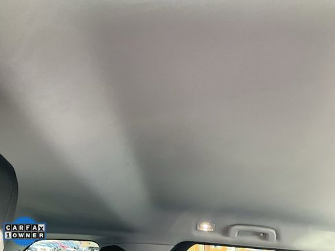 Used 2019 Land Rover Discovery Sport SE image 56