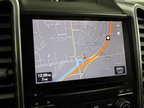 Used 2017 Porsche Cayenne image 33