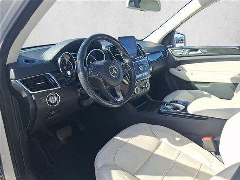 Used 2017 Mercedes-Benz GLS 450 4MATIC image 10